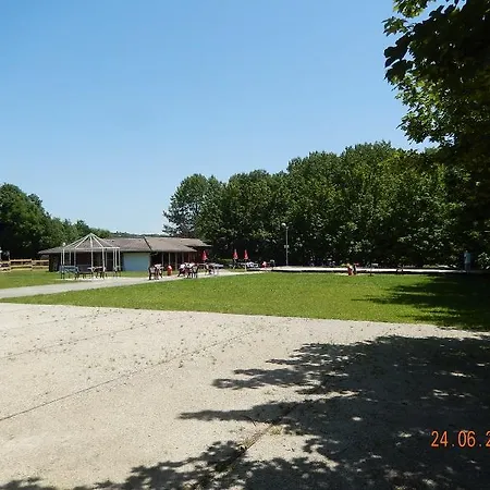 Camping Camping Les Genets Gex